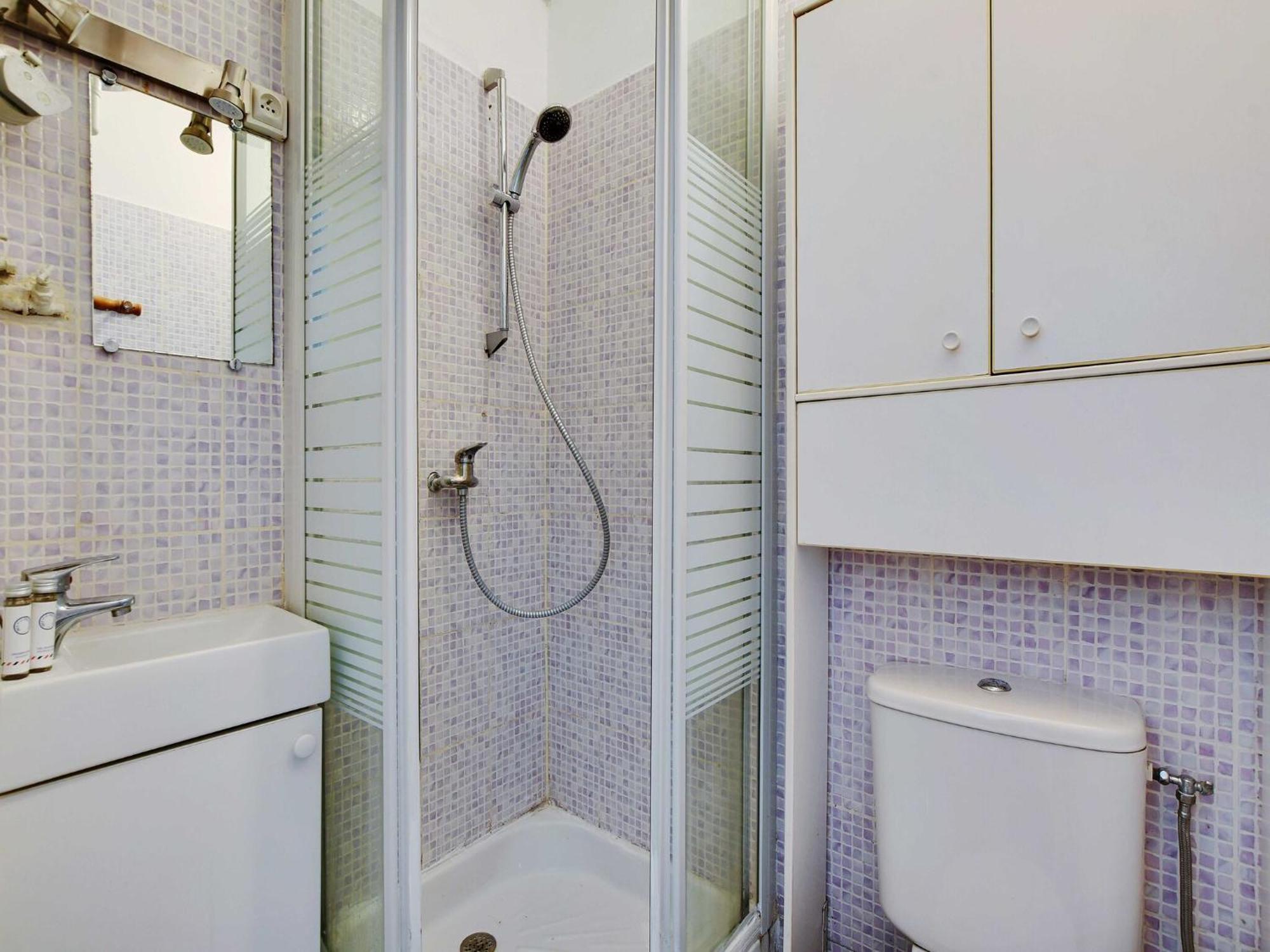 - 2p- Place De Clichy Apartment *
